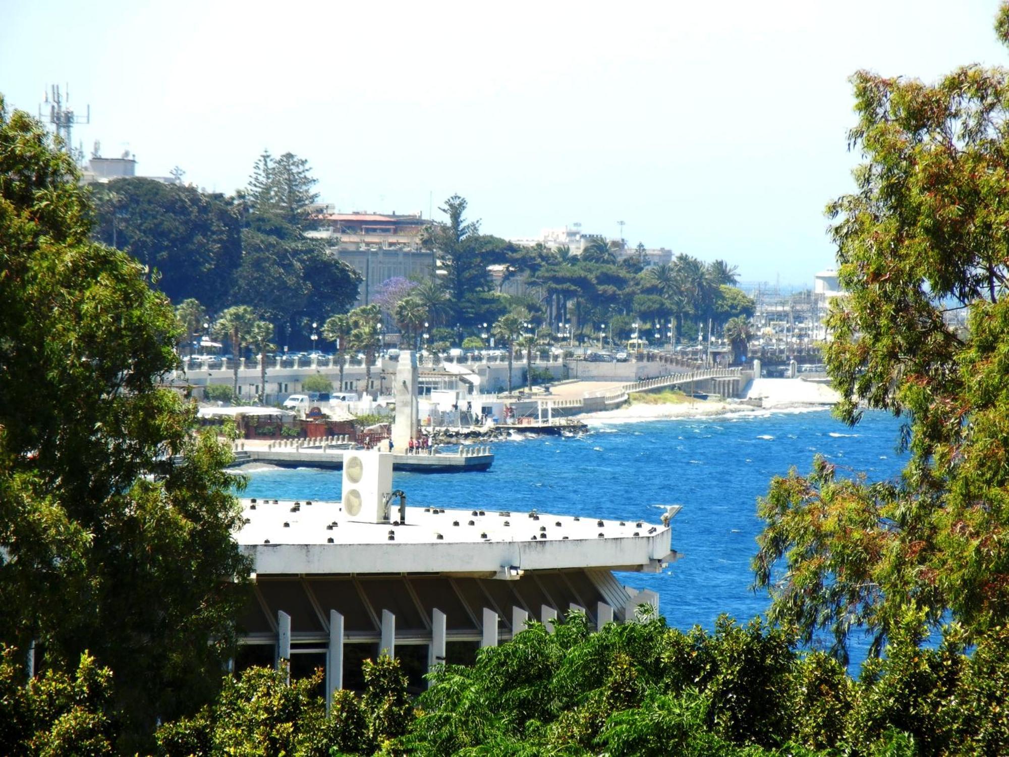 B&B La Pineta Reggio di Calabria Dış mekan fotoğraf