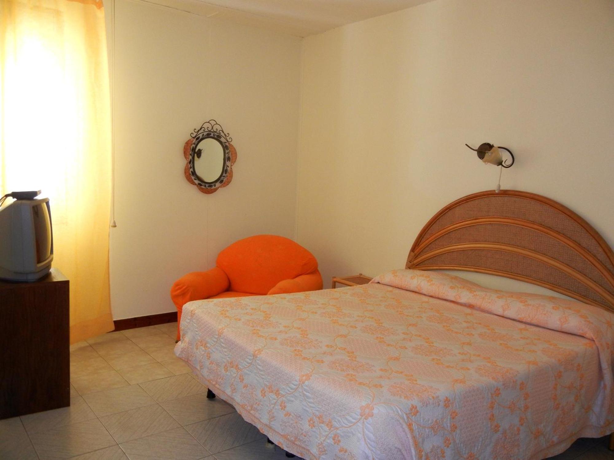 B&B La Pineta Reggio di Calabria Dış mekan fotoğraf